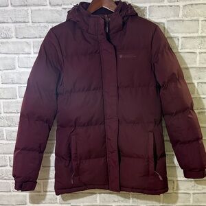 Mountain Wearhouse women’s Burgundy Puffer winter thick Jacket, hood, size 4
